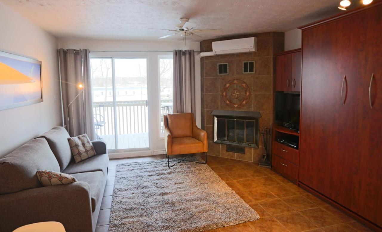 Magog Waterfront Condo 外观 照片